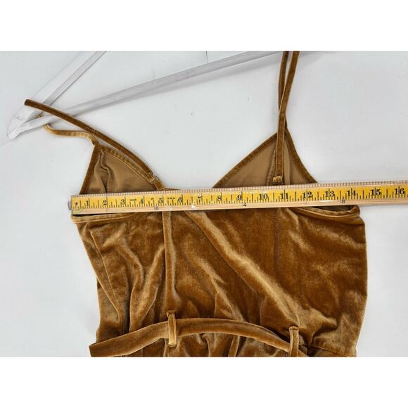 Forever 21 Velvet Jumpsuit Womens Large Gold Velvet Belted Spaghetti Straps - Picture 12 of 15
